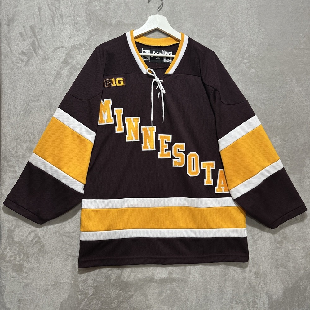 K1 Minnesota Gophers Hockey Jersey Size M Laces & Stripes‎ Front Tackle Logo